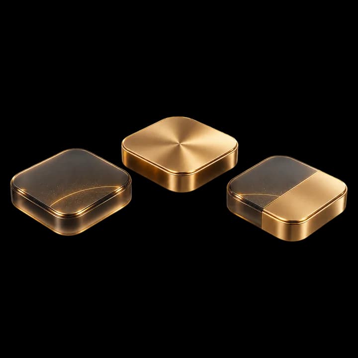 Drei Plattformen aus Glas, Bronze und beidem nebeneinander, wie drei Optionen zur Auswahl