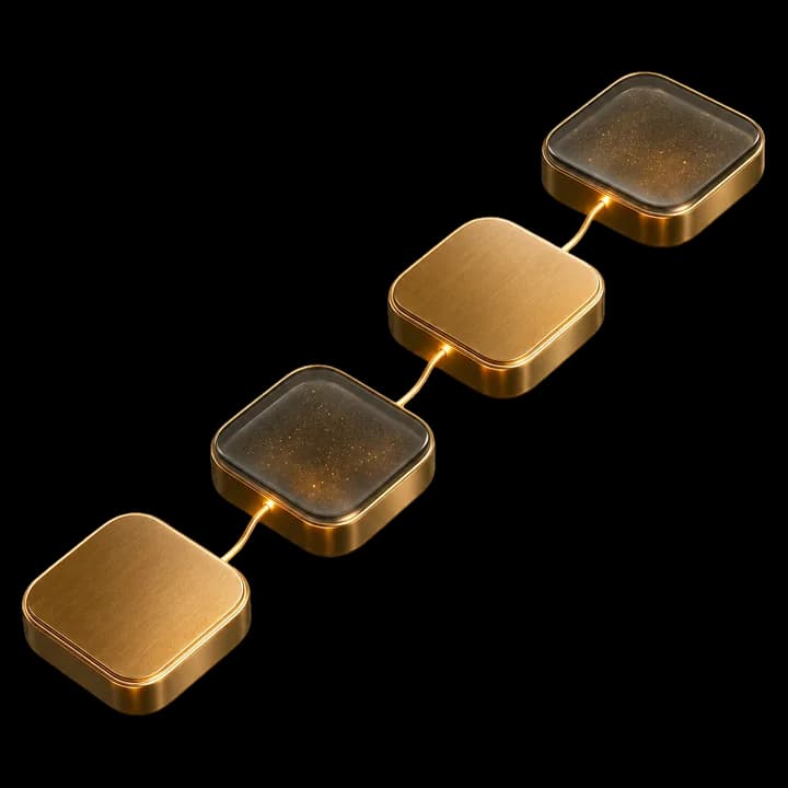 Vier ansteigende Stufenplatten aus Bronze und Glas, verbunden durch eine Goldlinie